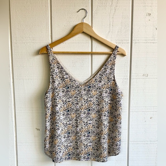 LOFT Floral V-Neck Top - Picture 1 of 4